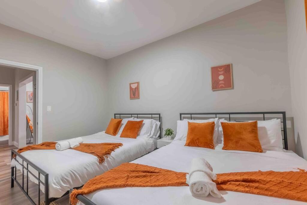 Pumpkin Premise By Airport, 5 Beds, Sleeps 8, Book 7 Days, Get 20 Percent Off Apartment Newark Exterior photo